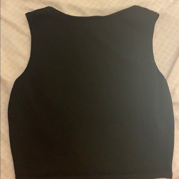 Crop top - Picture 2 of 4